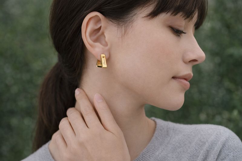 18K Gold Trapezoid Earrings
